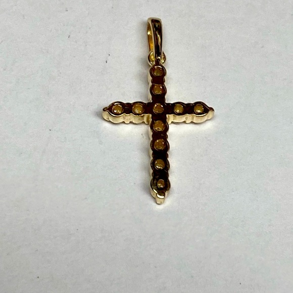 Beautiful 14 k yellow gold Cross Pendant with Diakonds - Picture 3 of 10